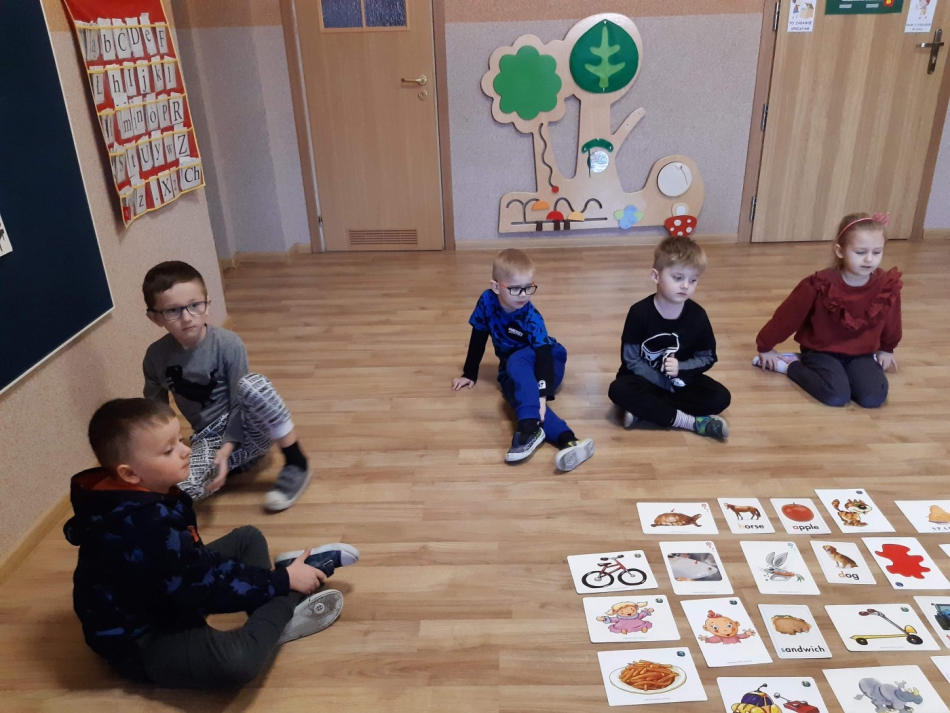 Język angielski w grupie Średniaków i Starszaków