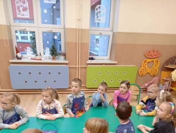 Warsztaty plastyczne z „masy porcelanowej” – ozdoby świąteczne - zdjęcie8