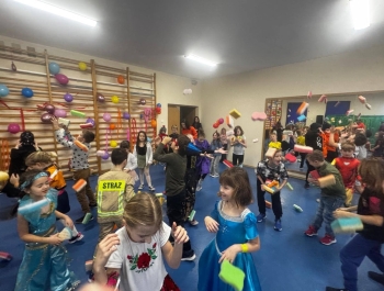 Karnawał klas I - III✨️ - zdjęcie3