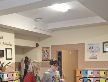 Wręczenie nagród – gratulacje dla naszych uczniów! - zdjęcie1