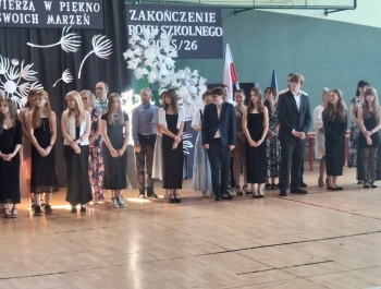 Pożegnanie Ósmoklasistów - zdjęcie1