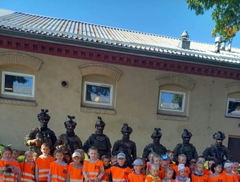Wycieczka do koszar 18. Batalionu Powietrznodesantowego w Bielsku-Białej - zdjęcie2